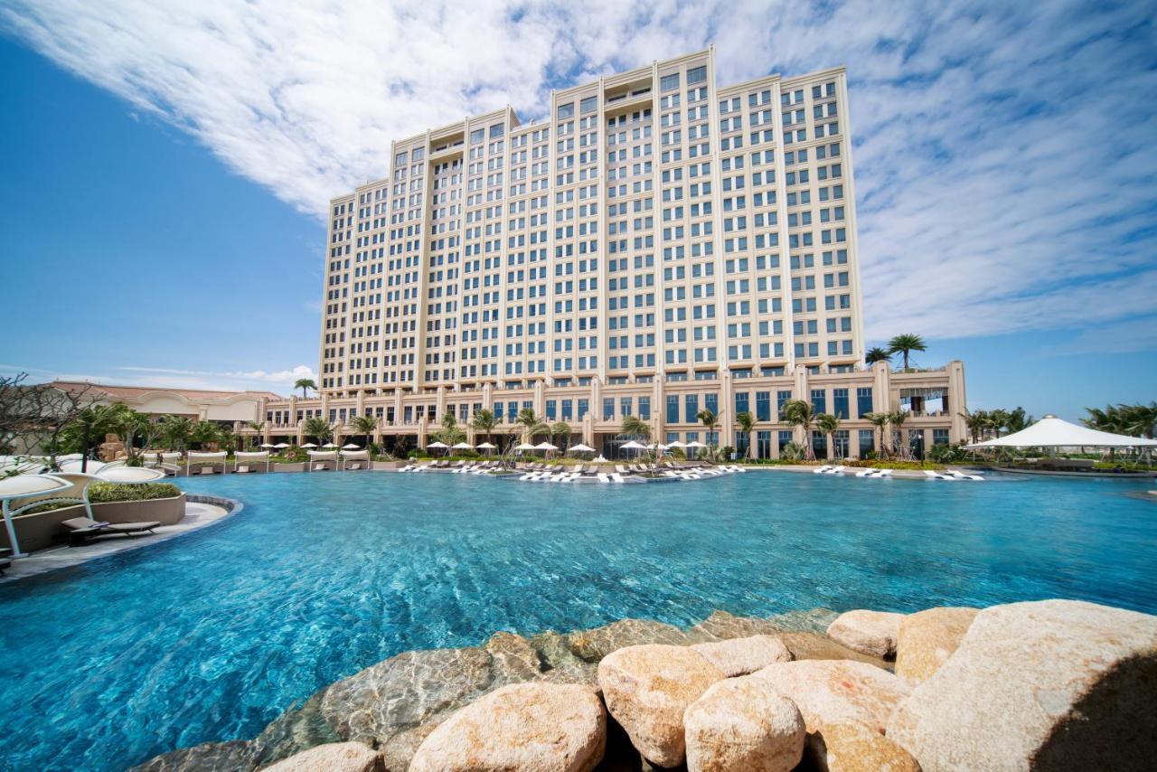 Holiday Inn Resort Ho Tram Beach, an IHG Hotel Exterior foto