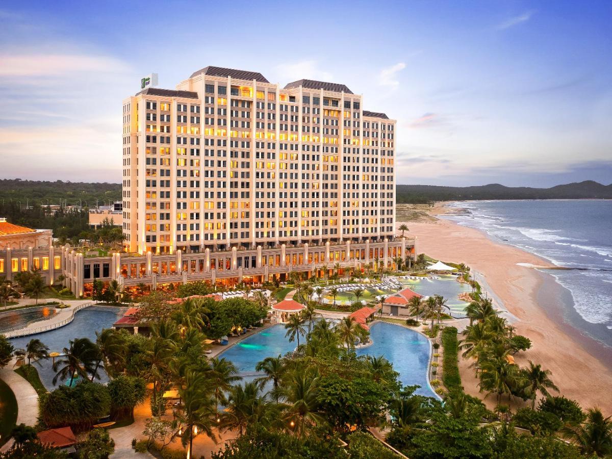 Holiday Inn Resort Ho Tram Beach, an IHG Hotel Exterior foto