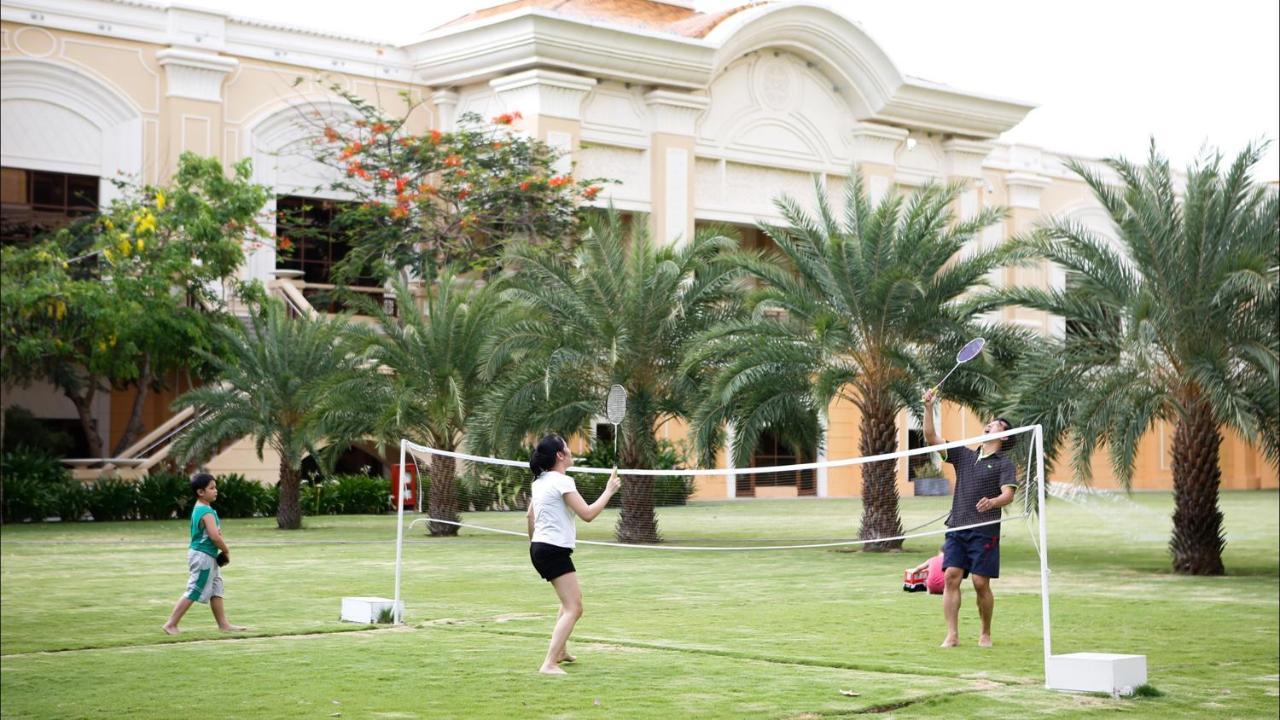 Holiday Inn Resort Ho Tram Beach, an IHG Hotel Exterior foto